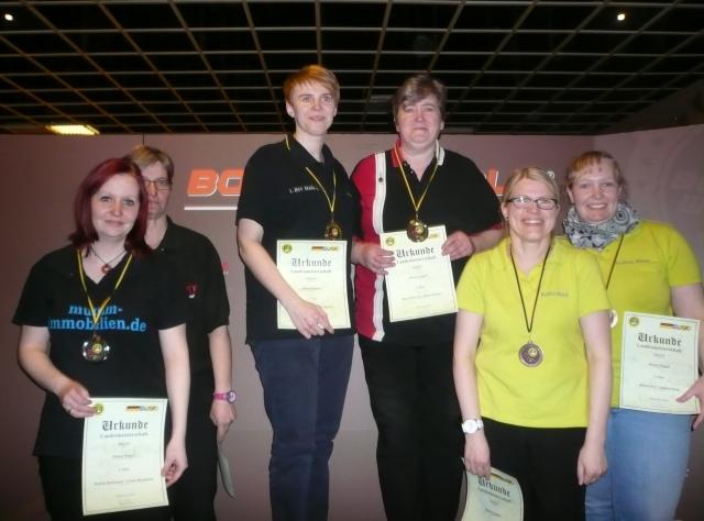 V.l.n.r LM Doppel  Bowling Devils MD   1.BSV Halle   BC Flying Pins  Genthin